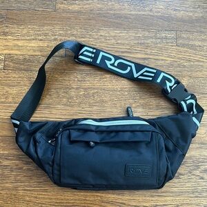 ROVE Black Belt Bag with Adjustable Strap and Sporty Design